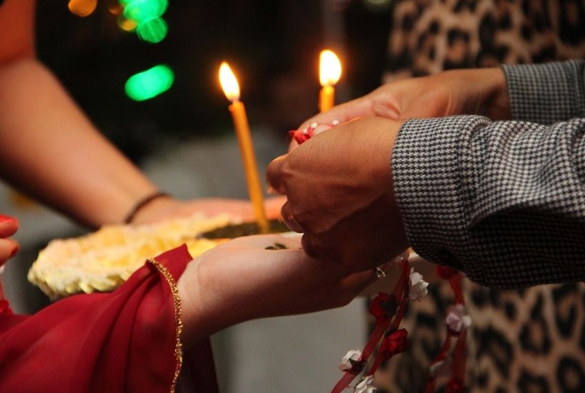 בשעה טובה הבת מתחתנת: המדריך לחינה המרוקאית